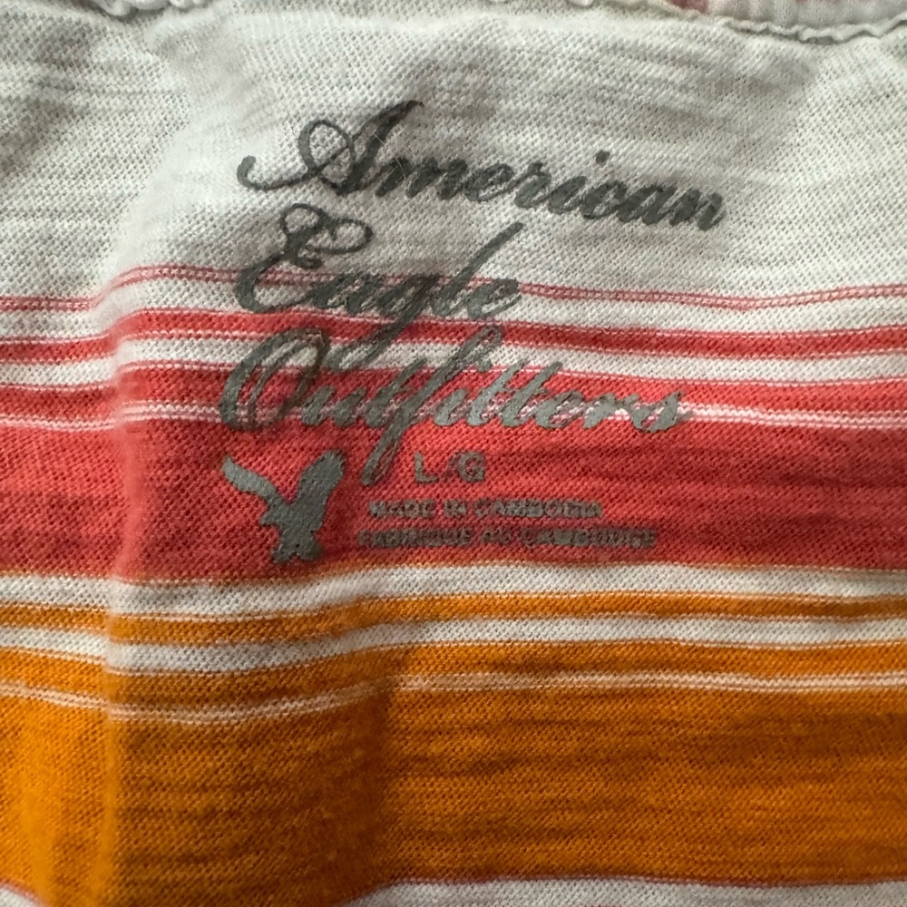 American Eagle Outfitters tee shirt - Picture 3 of 4